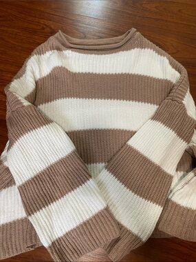 Women's Striped Crewneck Sweater in Cream and Tan